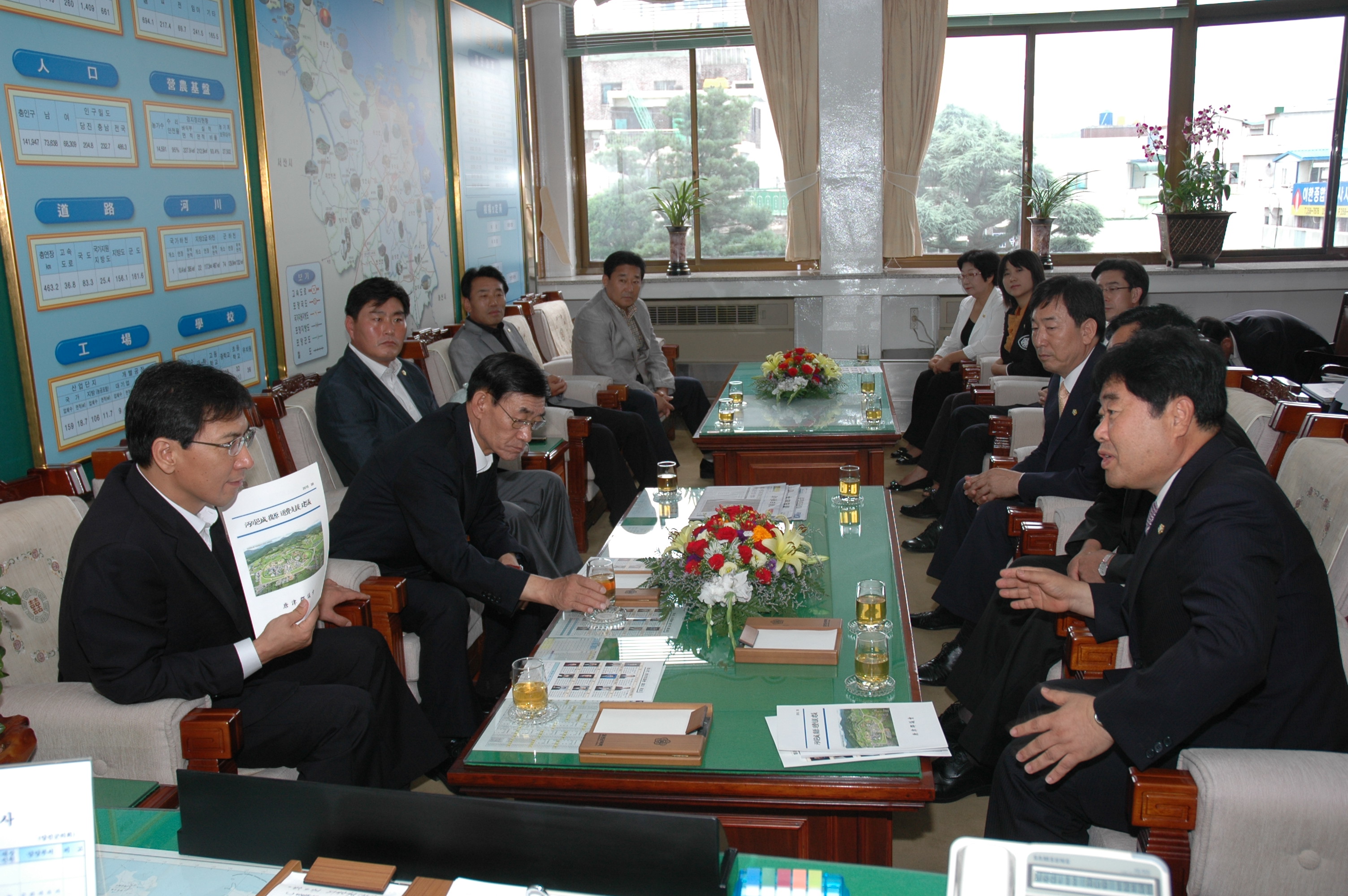 안희정 충남도지사 의회방문