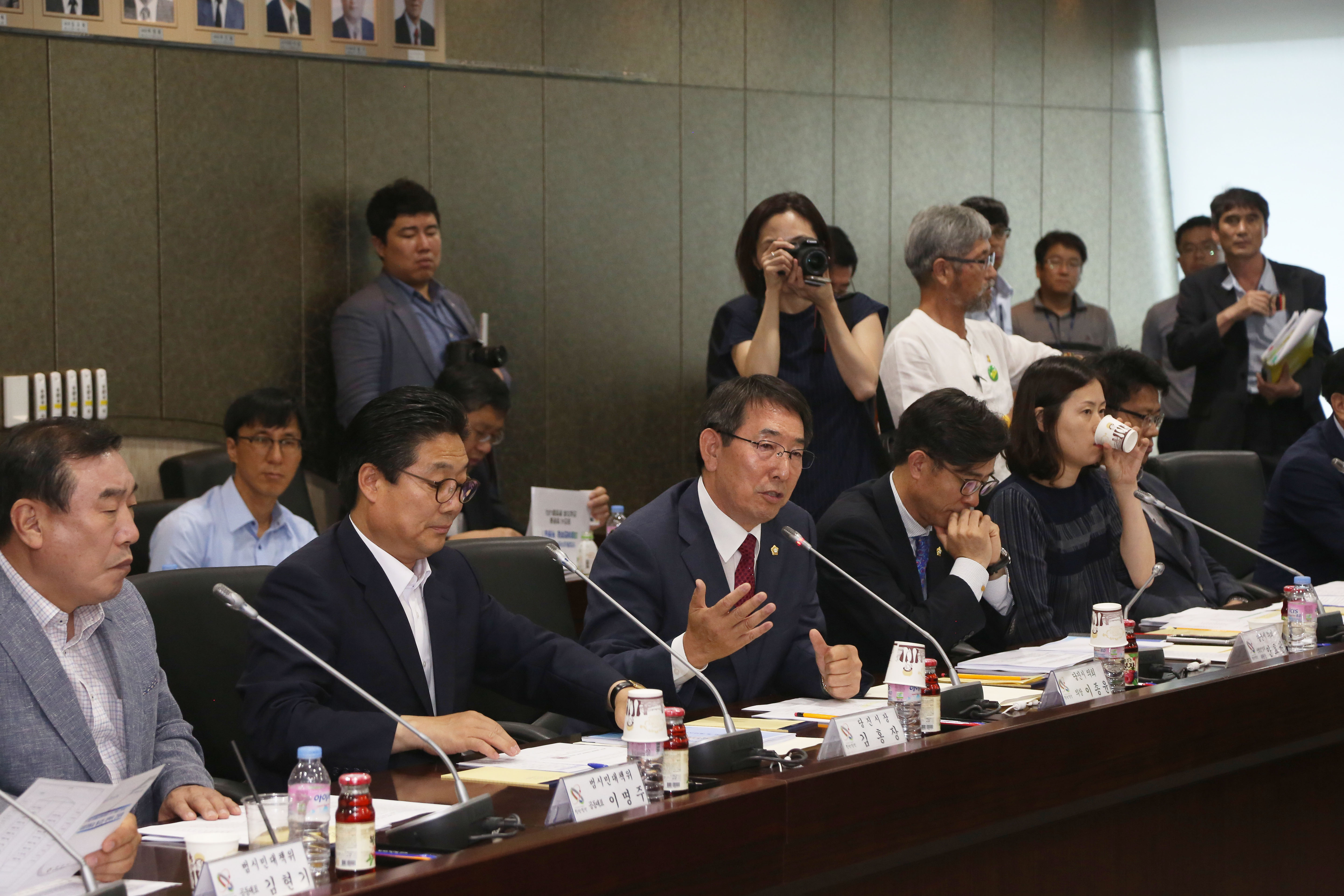 국회산업통상자원위원회방문 당진시의회 의원 참석 