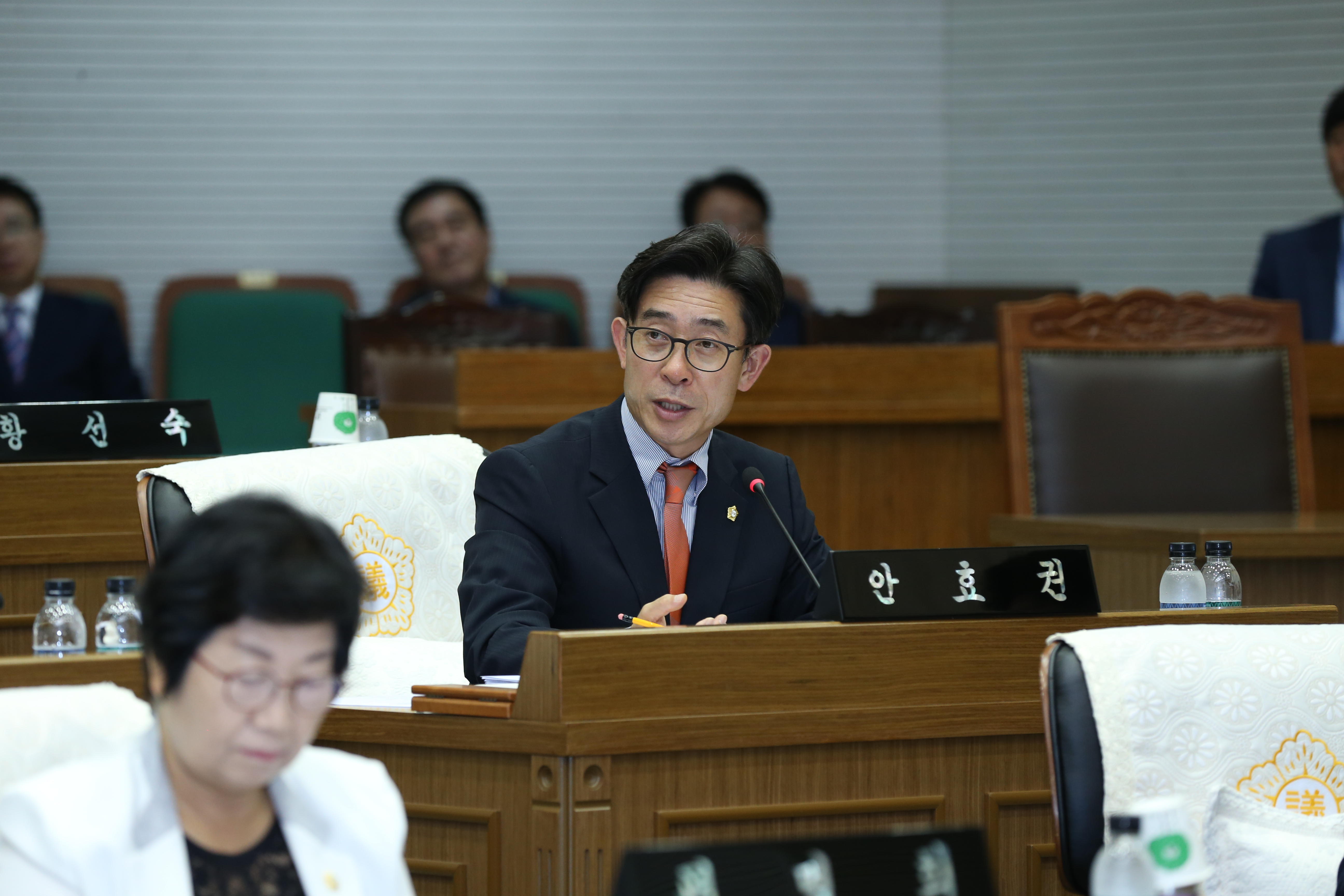 우레탄 운동장 납 성분 검출 대책은(안효권 의원-시정질문)
