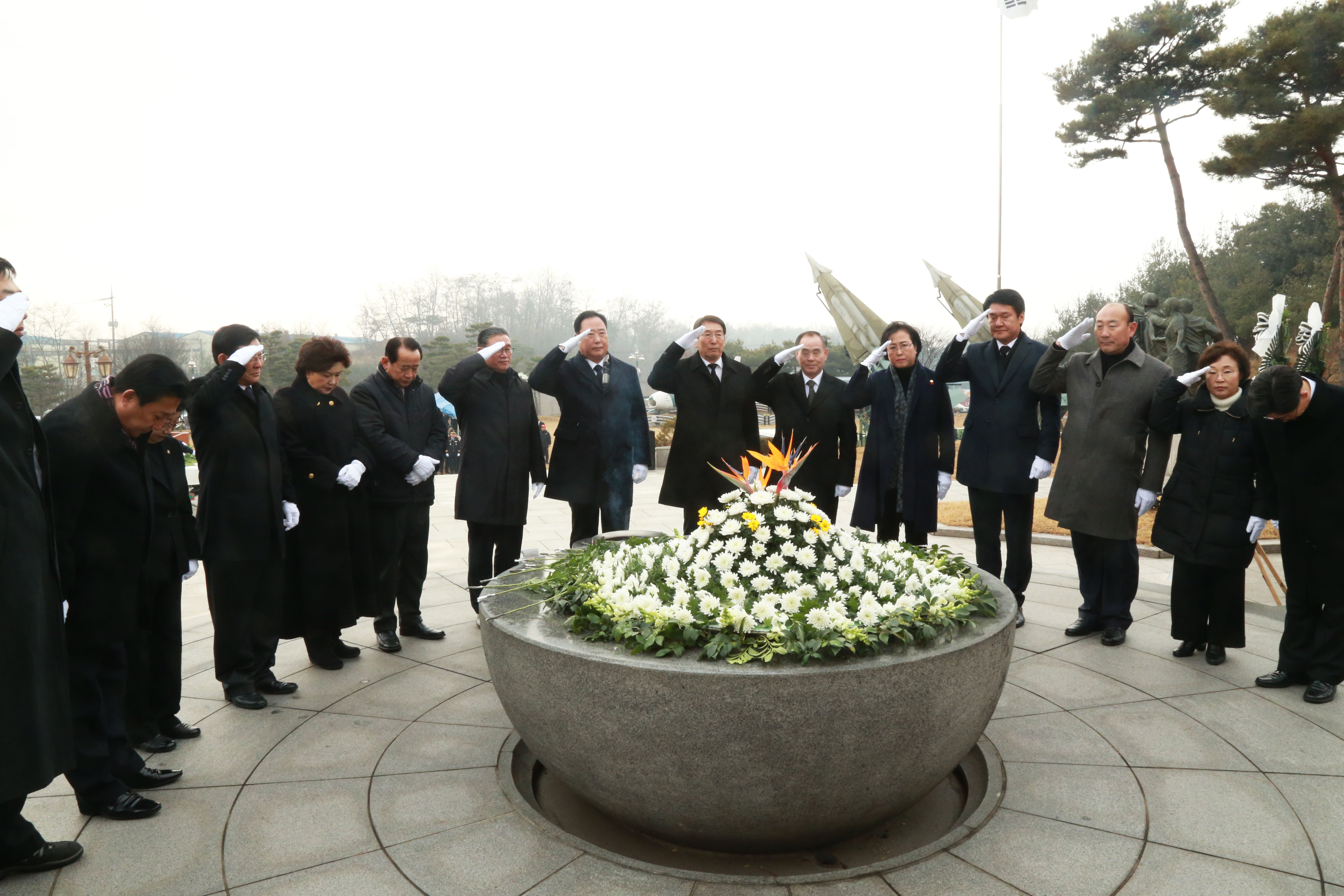 1월 1일 신년참배 참석