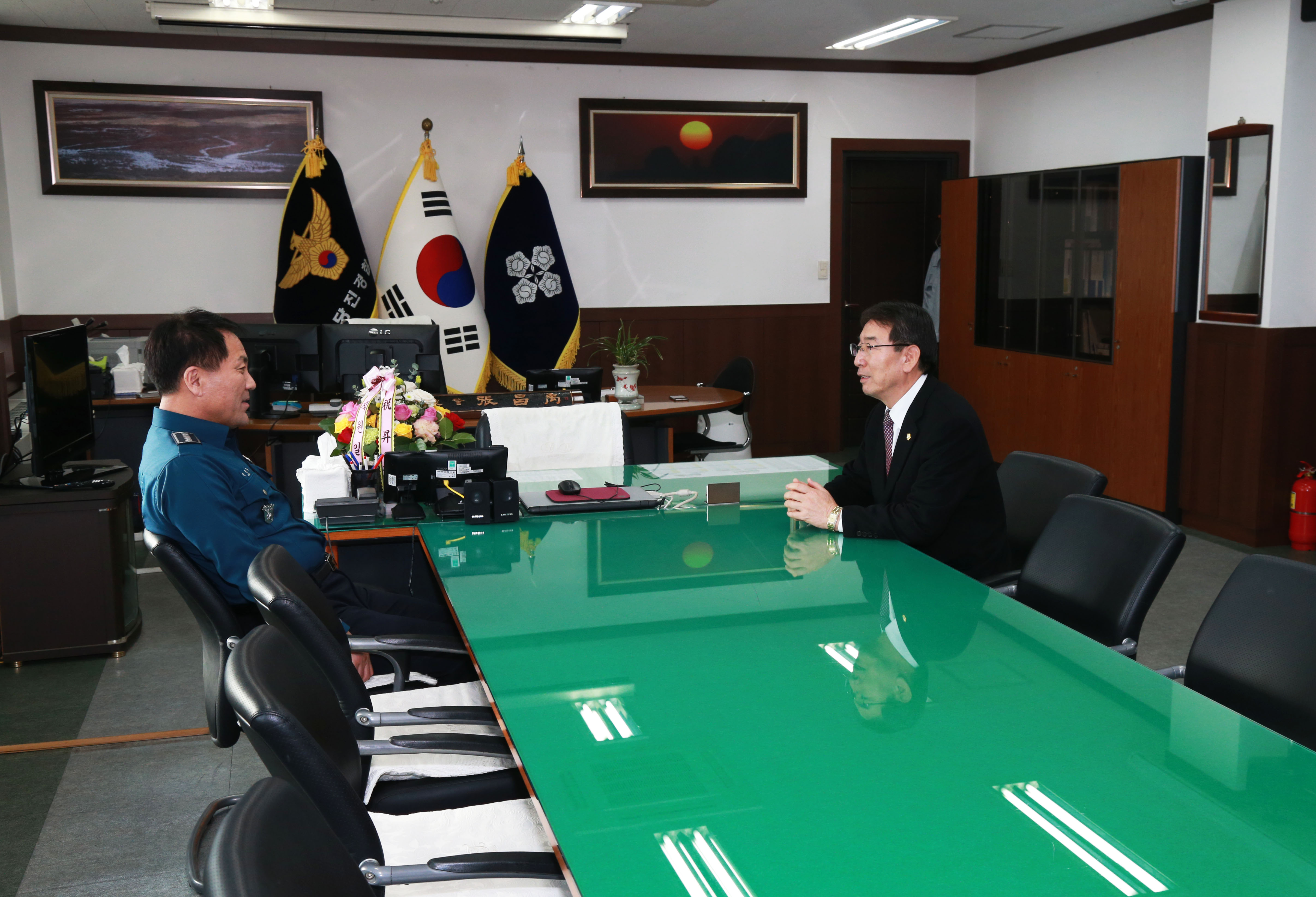 이종윤 의장, 관내 기관 방문