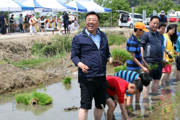 남북평화 기원 통일쌀 모내기 행사_1