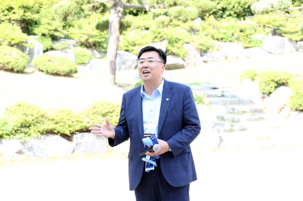 당진시 관내 학교운영위원장단, 학부모회장단, 아미산 등반 및 간담회_1