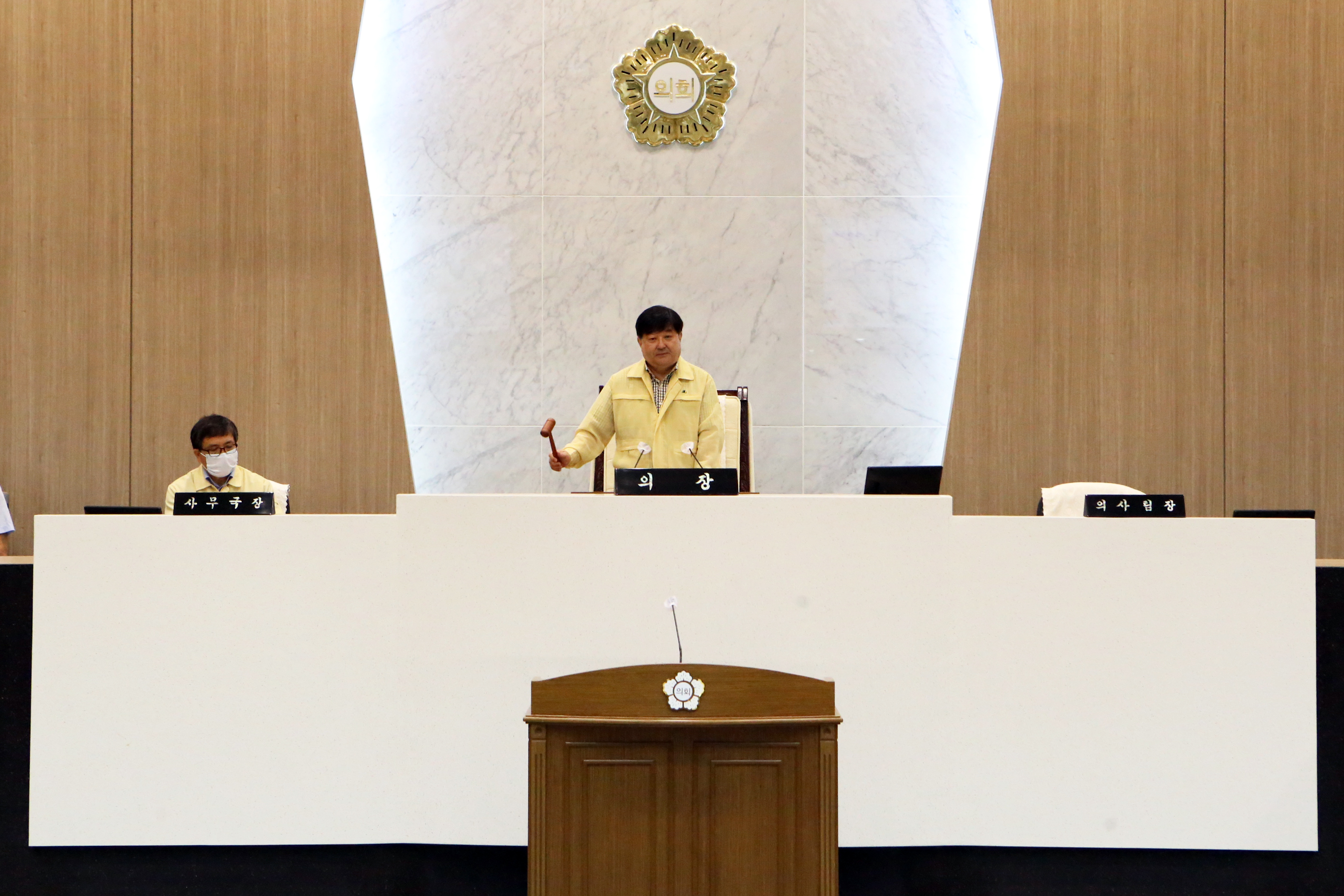 제74회 임시회 개회