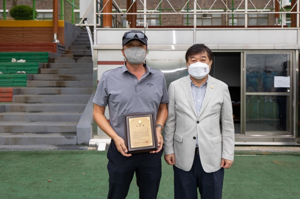 최창용의장님 신평중학교 축구부 격려_3