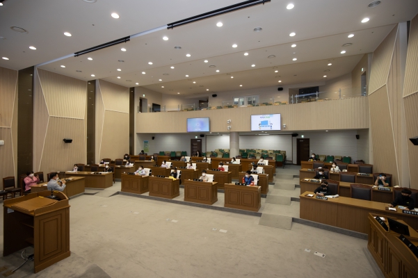 서정초등학교 의회견학 보정_7