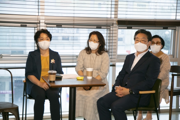함께하다 바라보다_5
