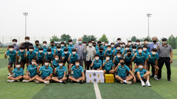 최창용의장님 신평중학교 축구부 격려_0