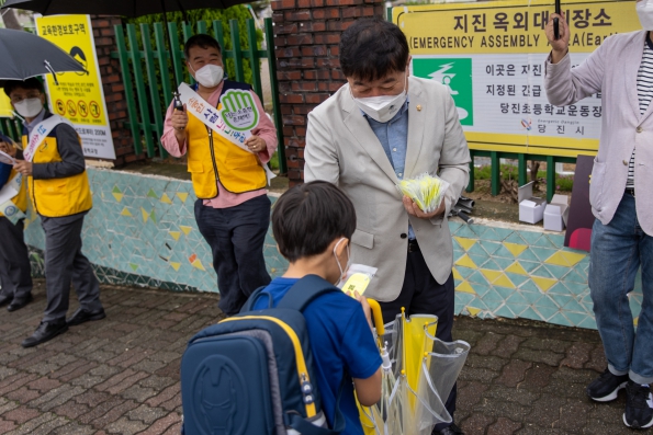 당진초등학교 교통봉사_6