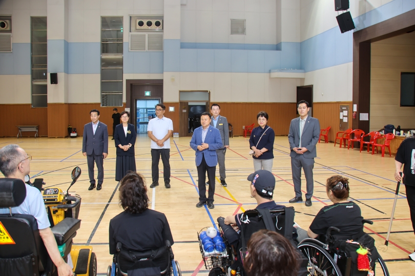 제30회 충청남도 장애인 체육대회 위문 방문_0