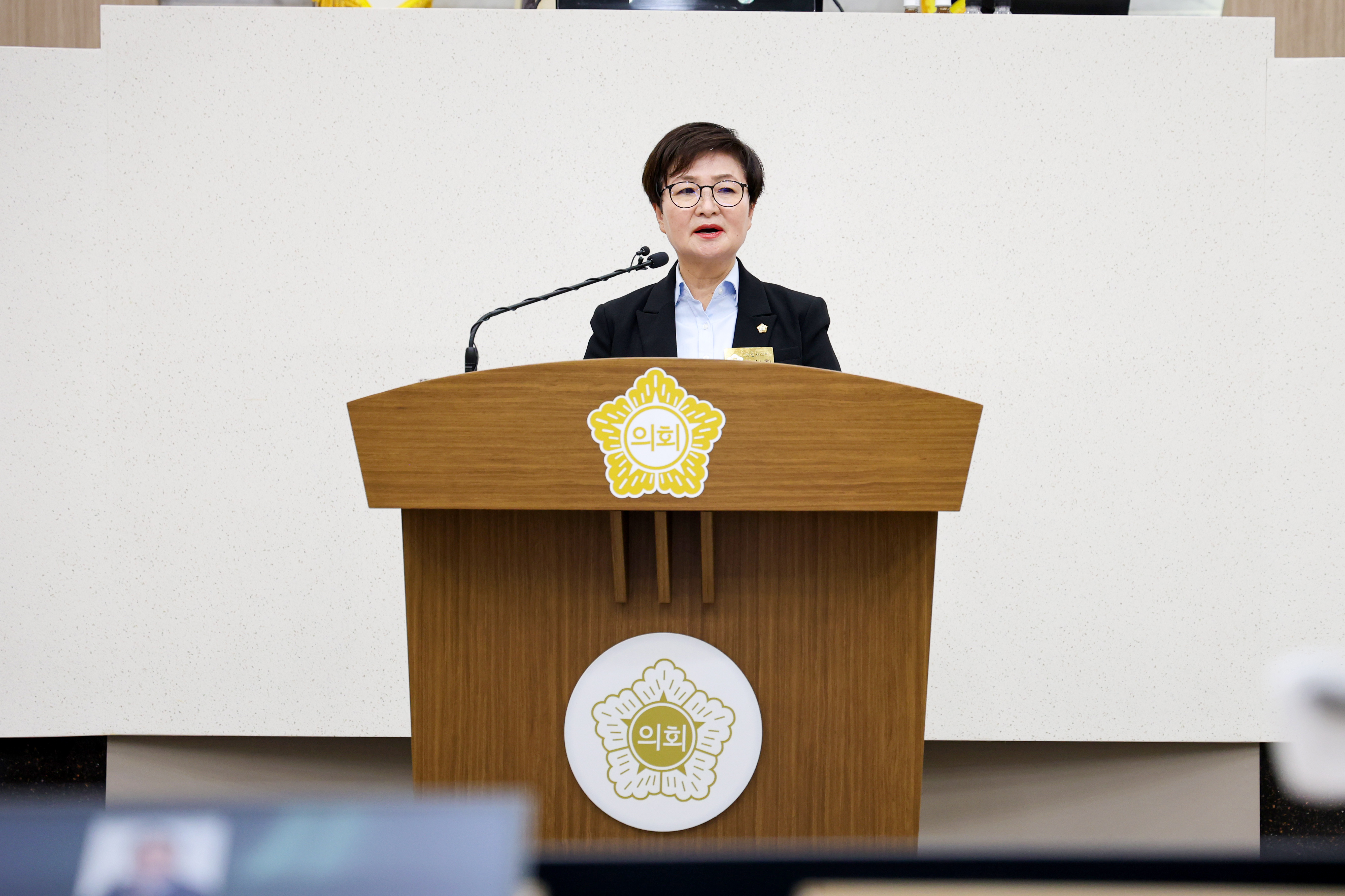 당진시의회, 플라스틱 조화 반입 제한 및 친환경 대체재 사용 제도화 촉구