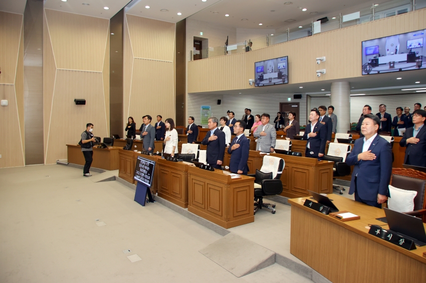 제113회 당진시의회(임시회)개회식 및 본회의_0