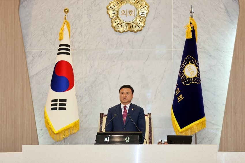 제113회 당진시의회(임시회)개회식 및 본회의_2