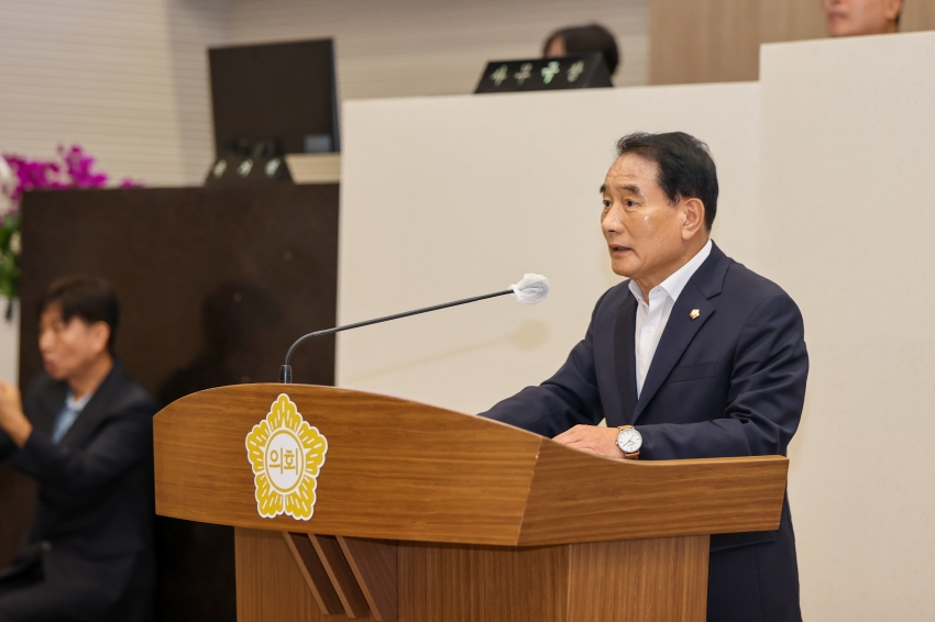 제113회 당진시의회(임시회)개회식 및 본회의_3