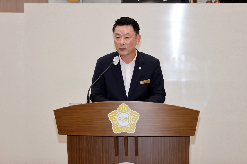 제113회 당진시의회(임시회)개회식 및 본회의_10