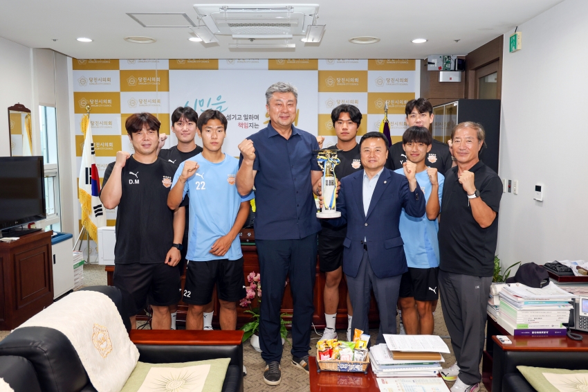 신평고 축구부 우승 격려_1