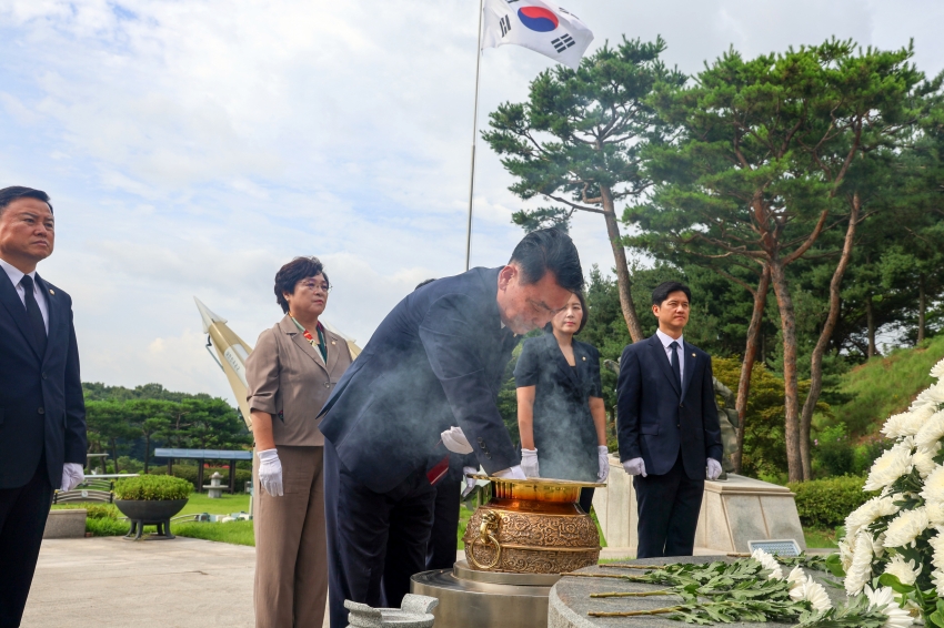 제5대 당진시의회 나라사랑공원 참배_5